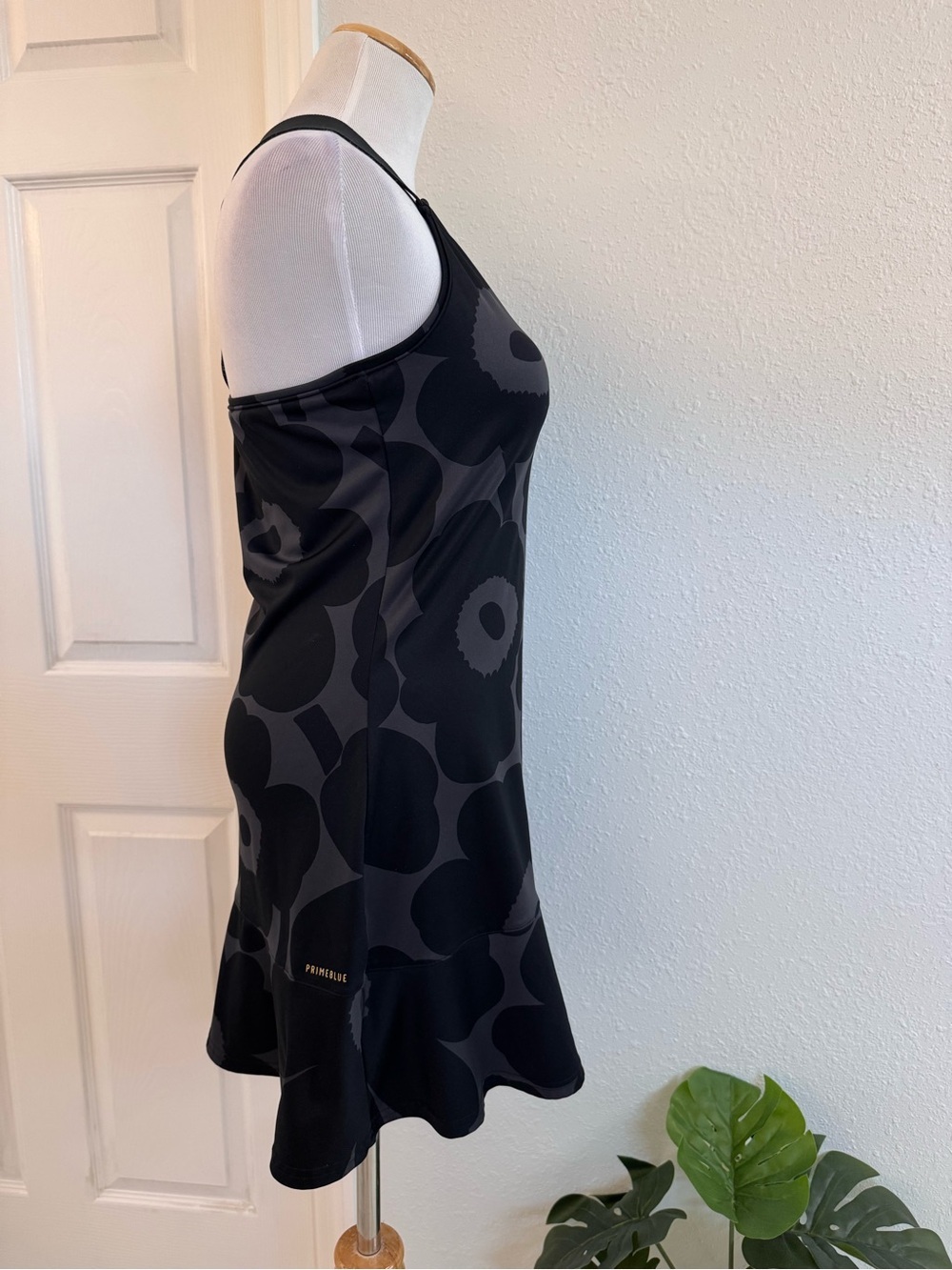 Adidas Marimekko TENNIS Y-Dress - Picture 5 of 10
